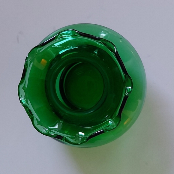 💚Vintage Anchor Hocking Emerald Green "Ink Well Style" Mini Ruffled Bud Vase - Picture 3 of 6